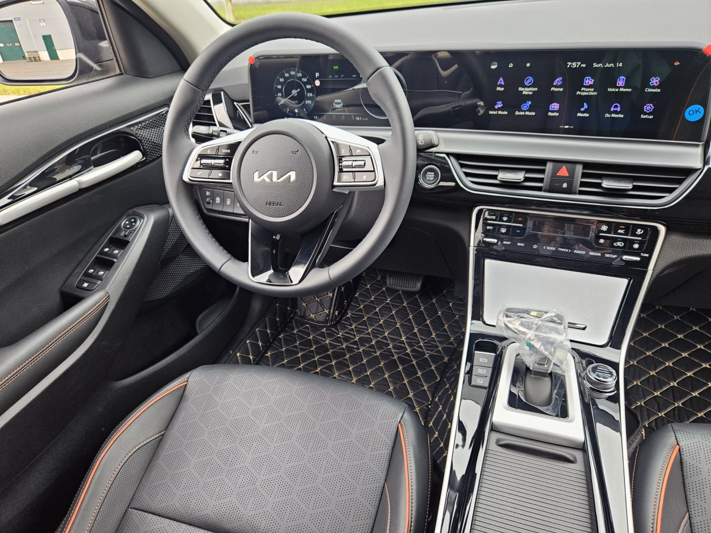 Kia Seltos фото 16