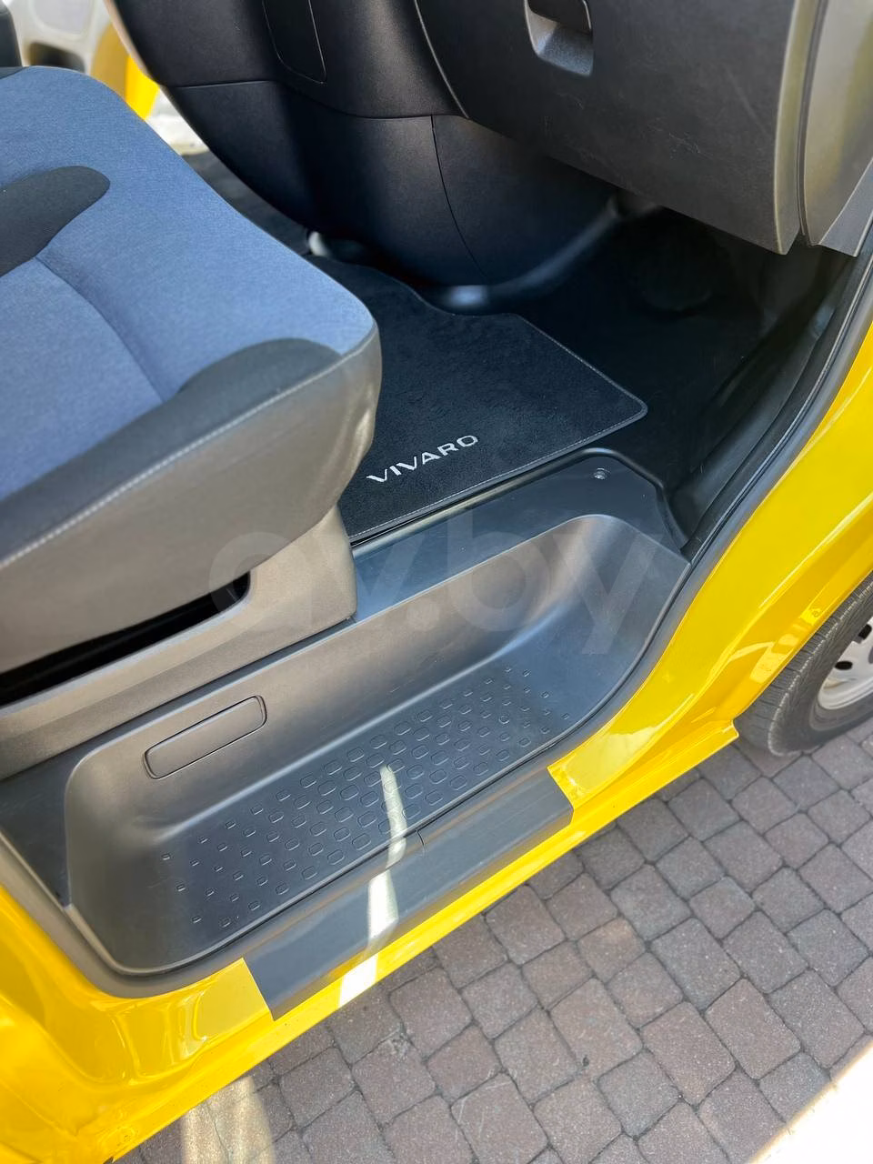 Opel Vivaro фото 6