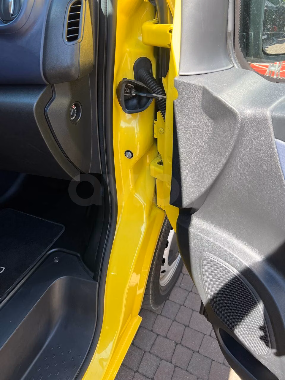 Opel Vivaro фото 26