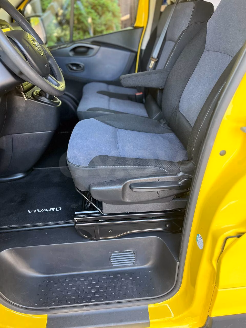 Opel Vivaro фото 7