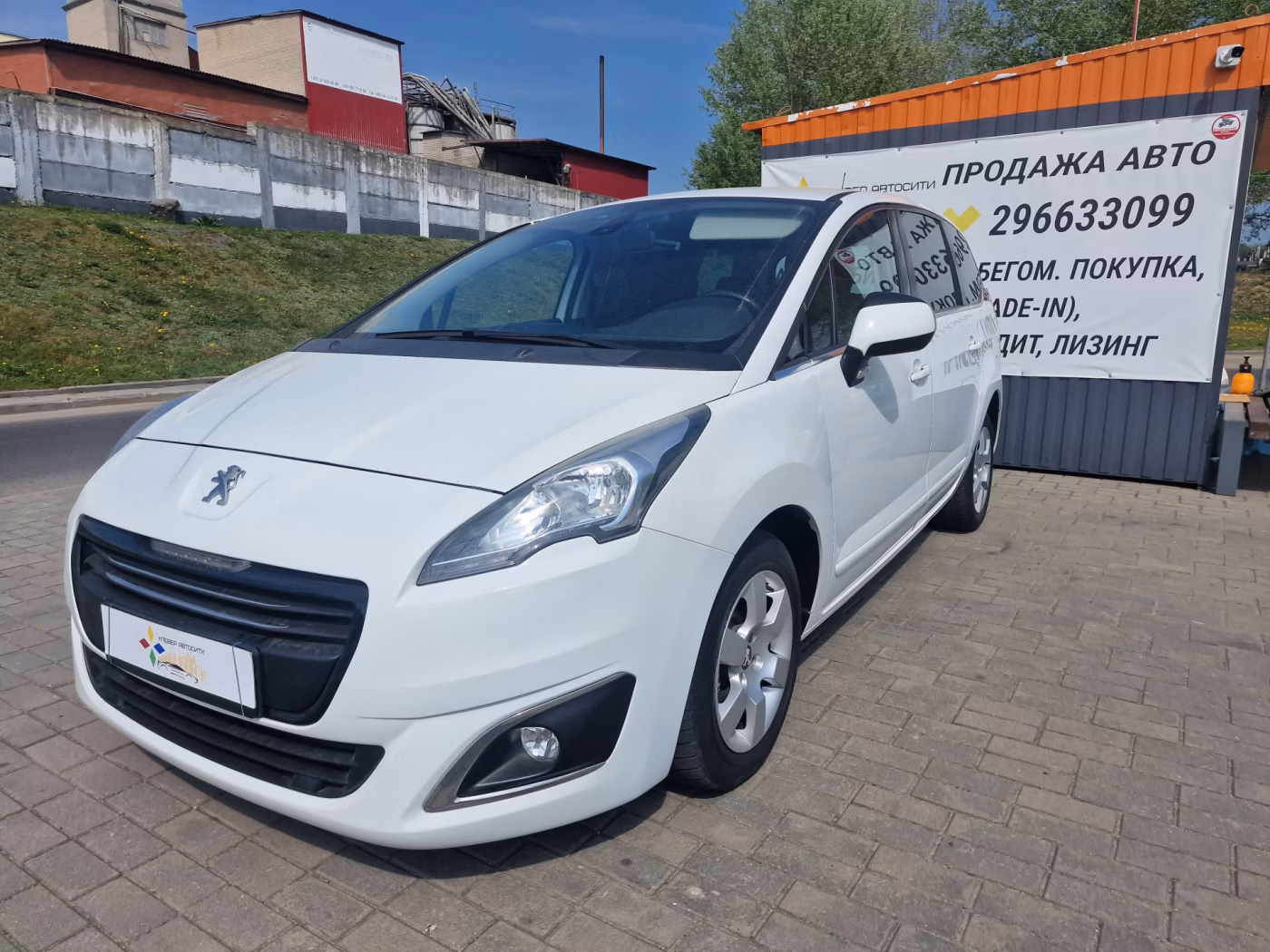 Peugeot 5008 фото 3