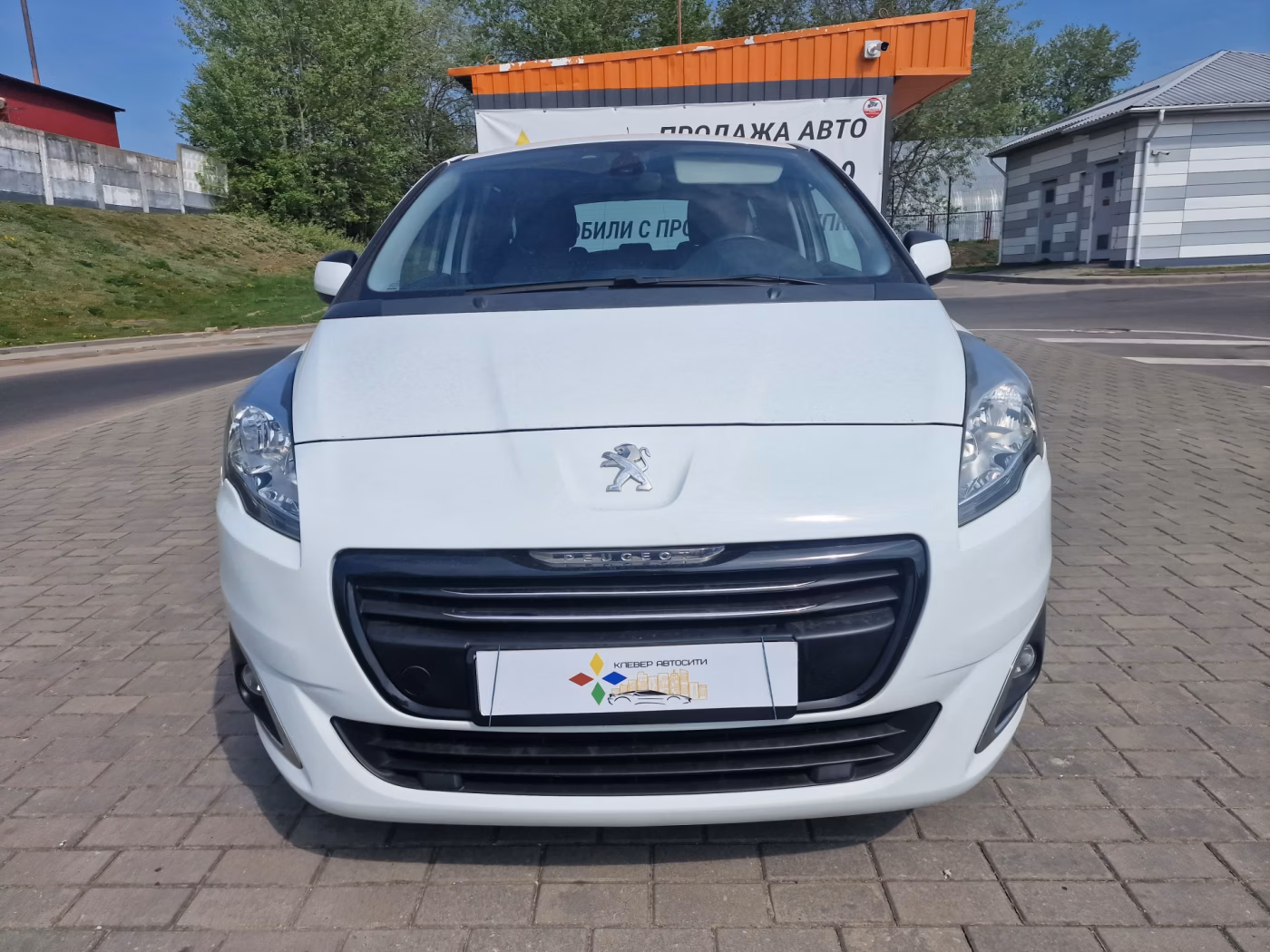 Peugeot 5008 фото 2