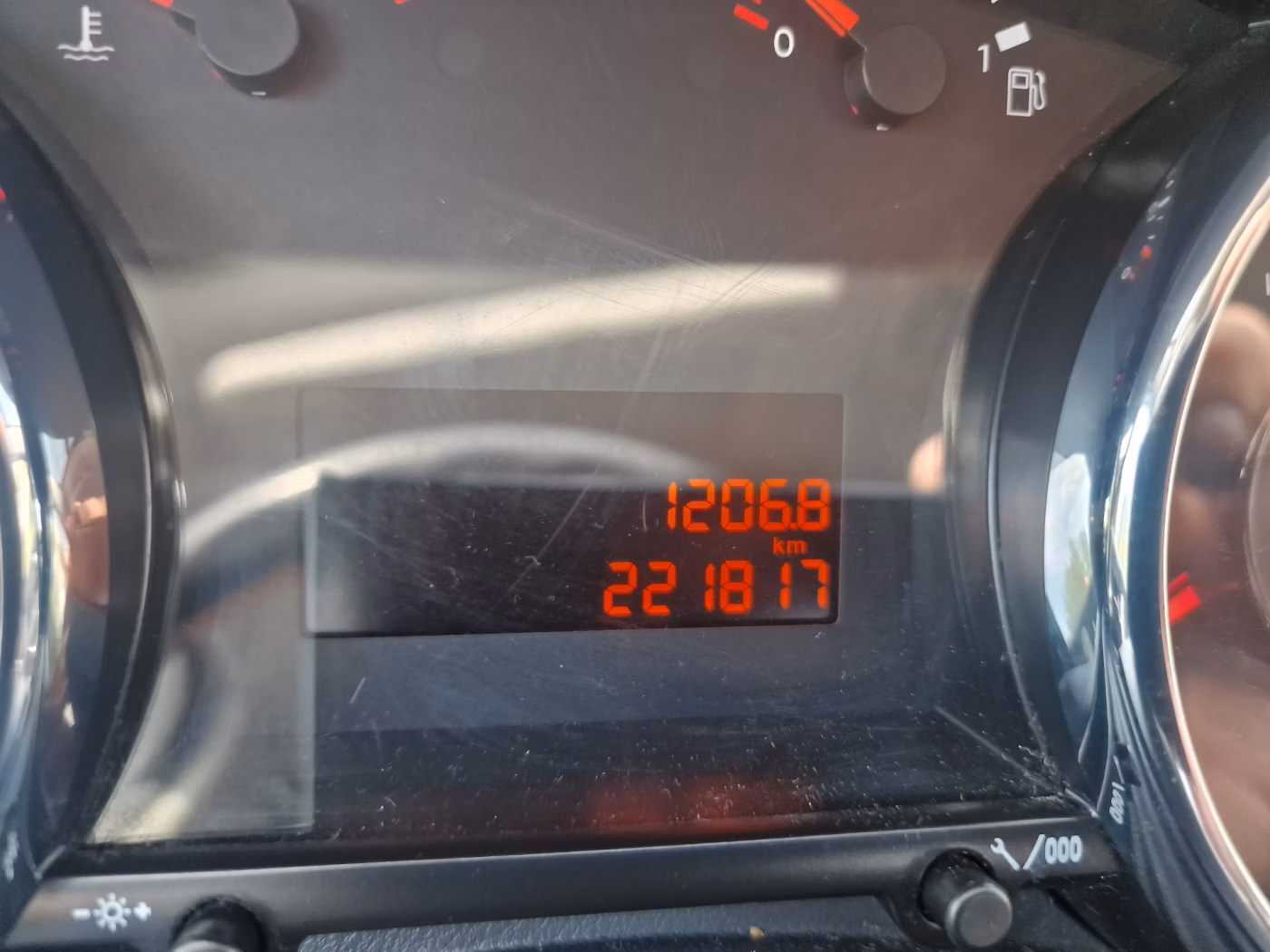 Peugeot 5008 фото 14