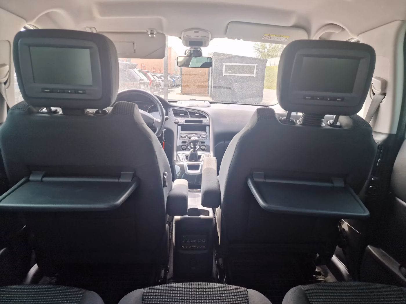 Peugeot 5008 фото 20