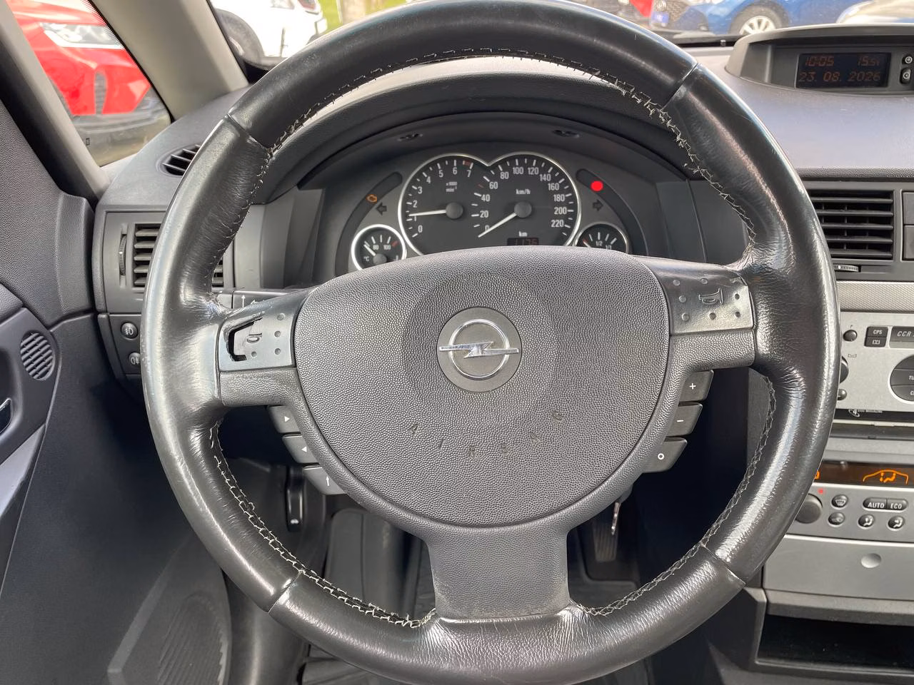 Opel Meriva фото 11