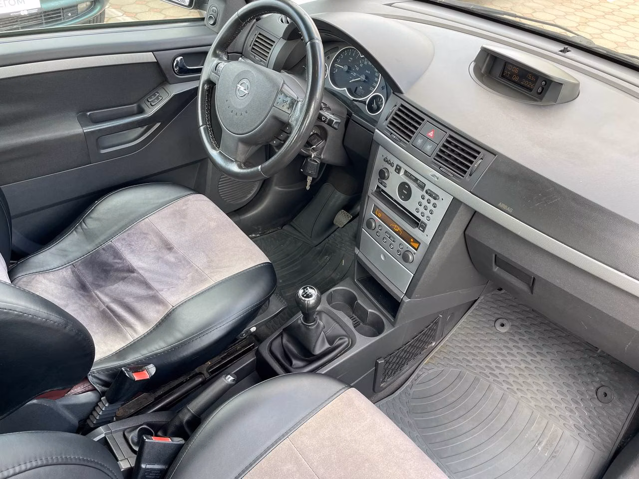 Opel Meriva фото 12
