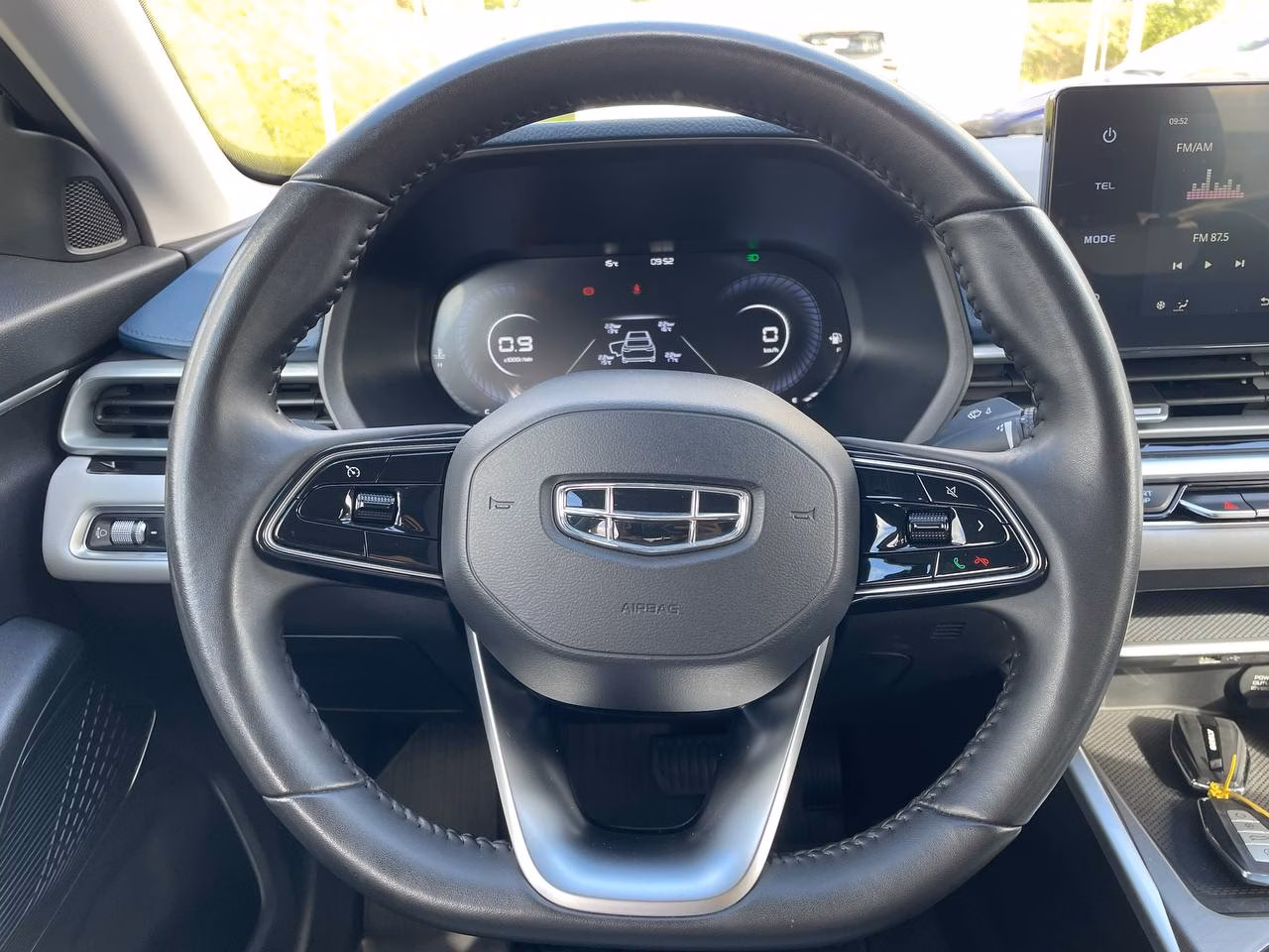Geely Emgrand фото 11