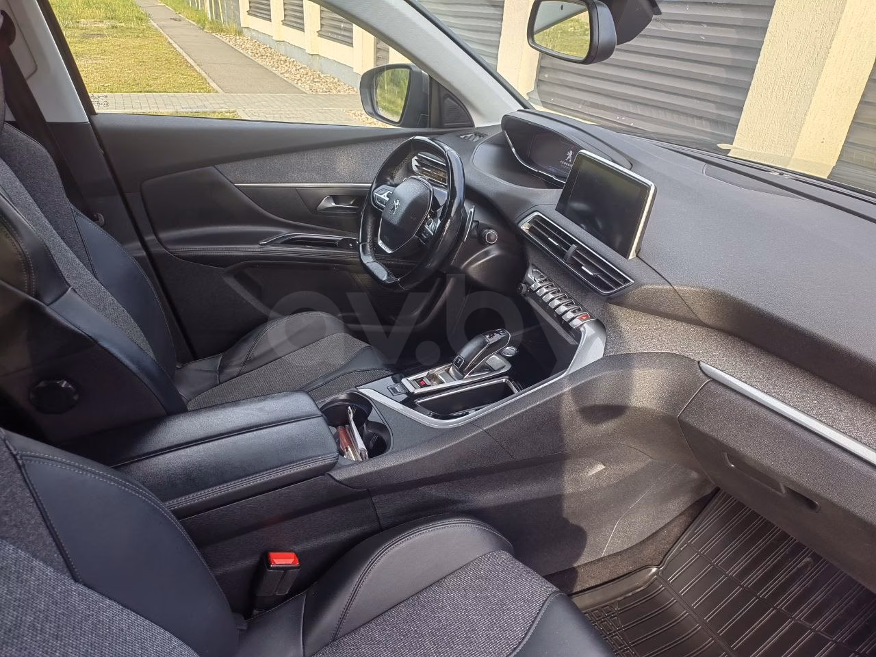 Peugeot 5008 фото 7