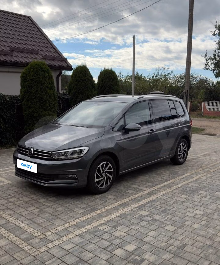 Volkswagen Touran фото 2