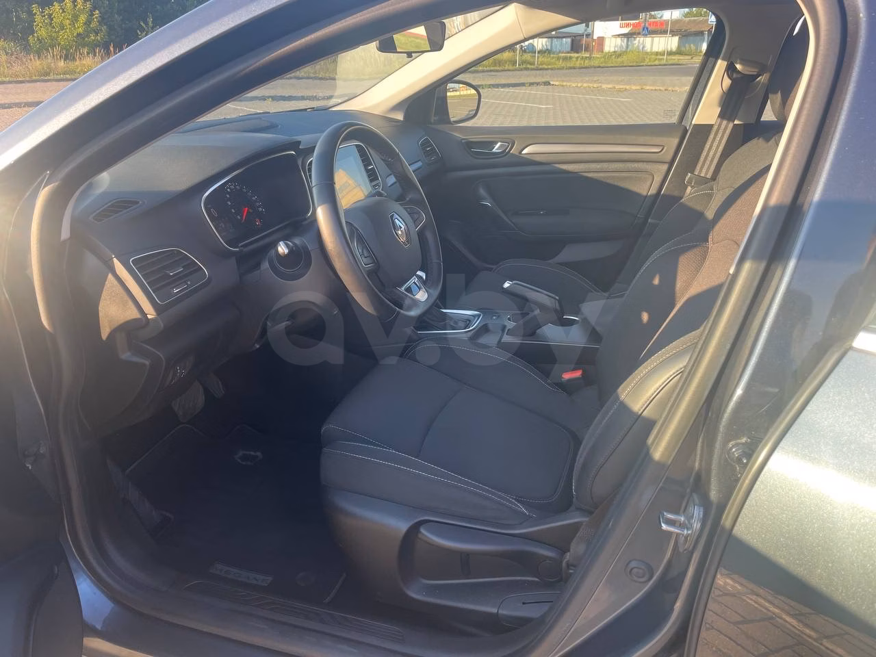 Renault Megane фото 9