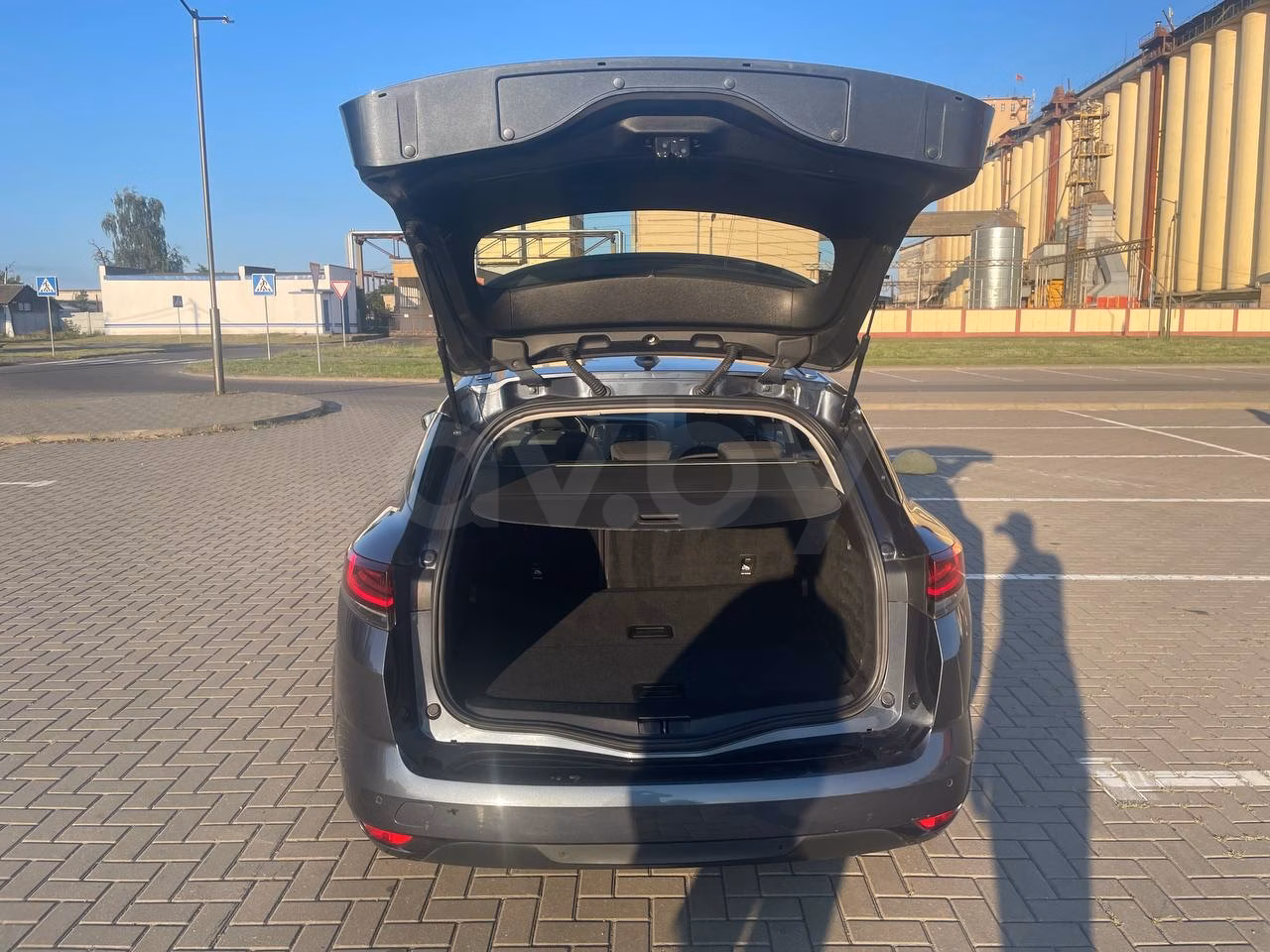 Renault Megane фото 8