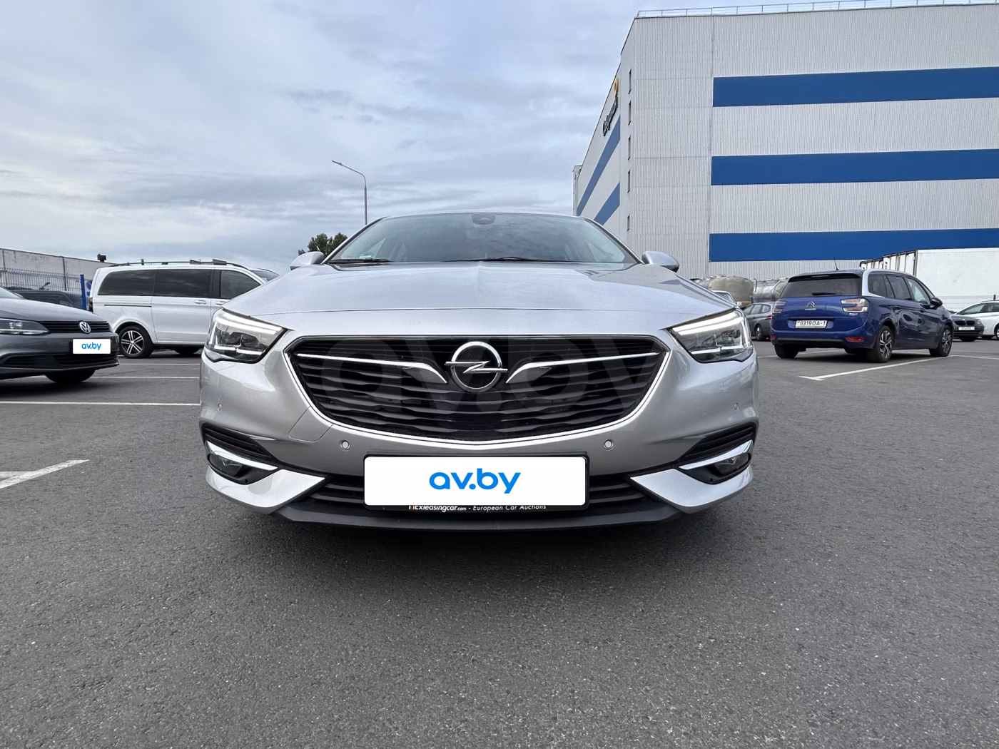 Opel Insignia фото 8