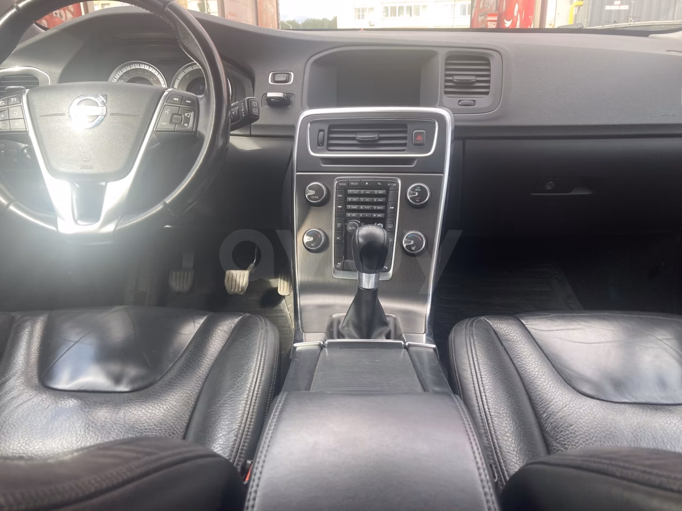 Volvo V60 фото 4