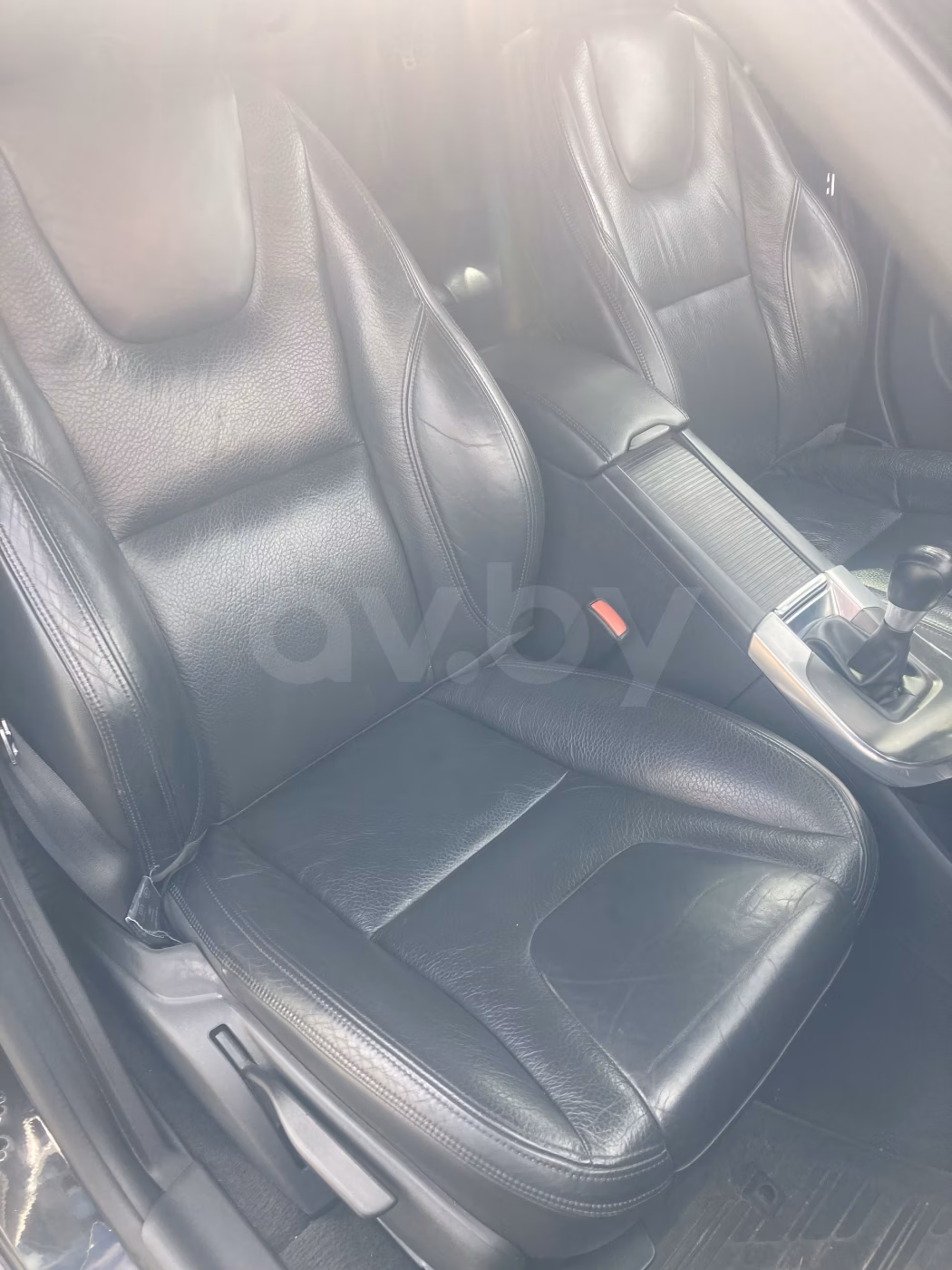 Volvo V60 фото 10