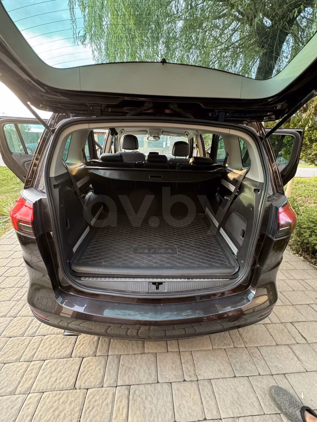 Opel Zafira фото 6