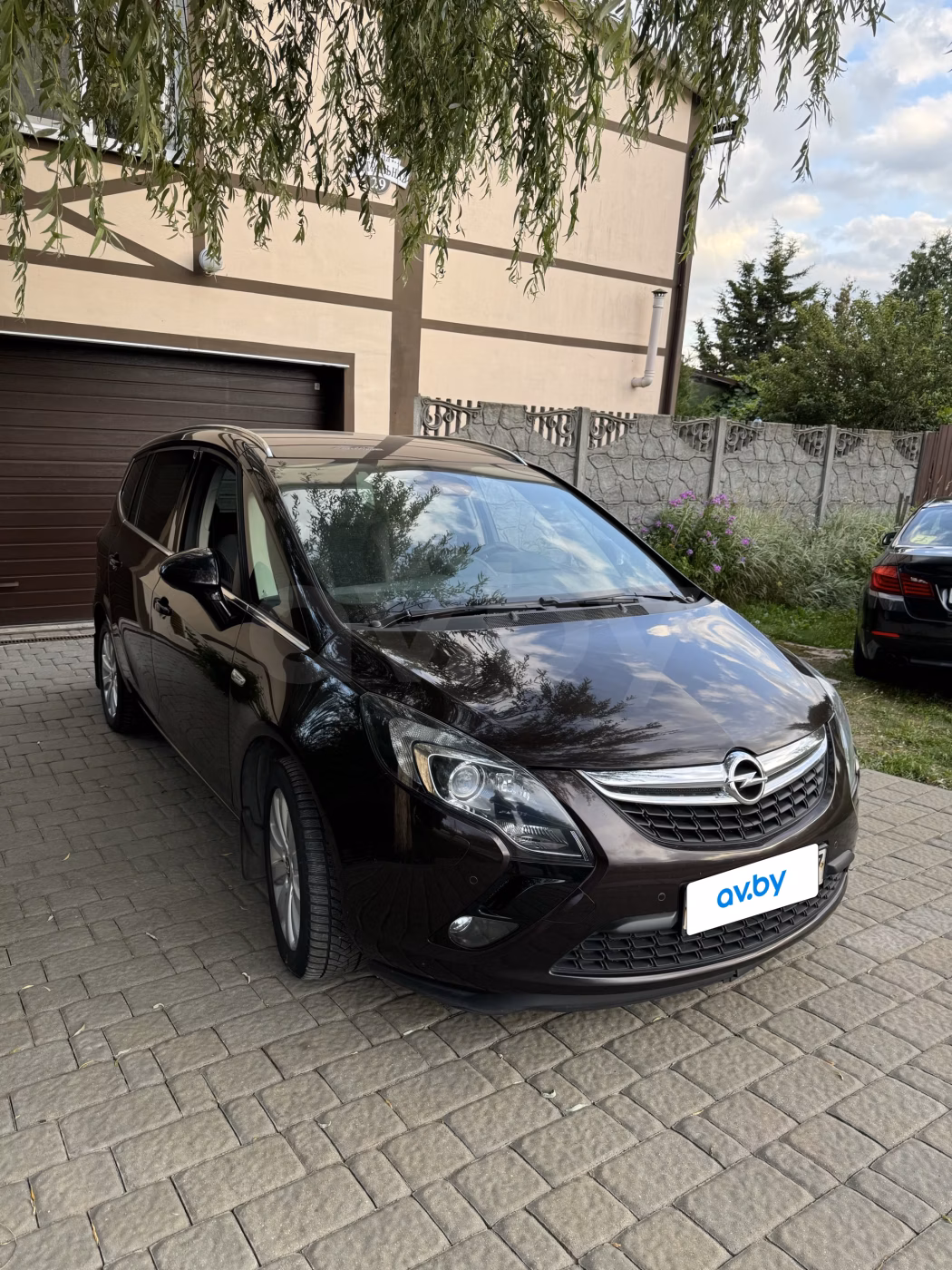 Opel Zafira фото 9