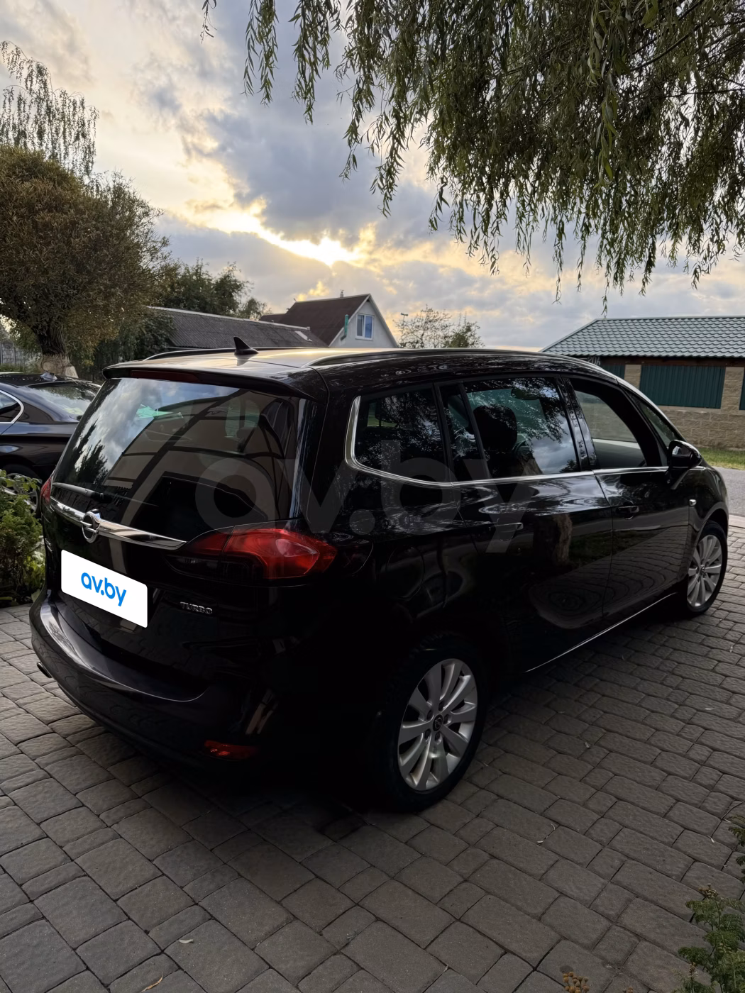 Opel Zafira фото 13