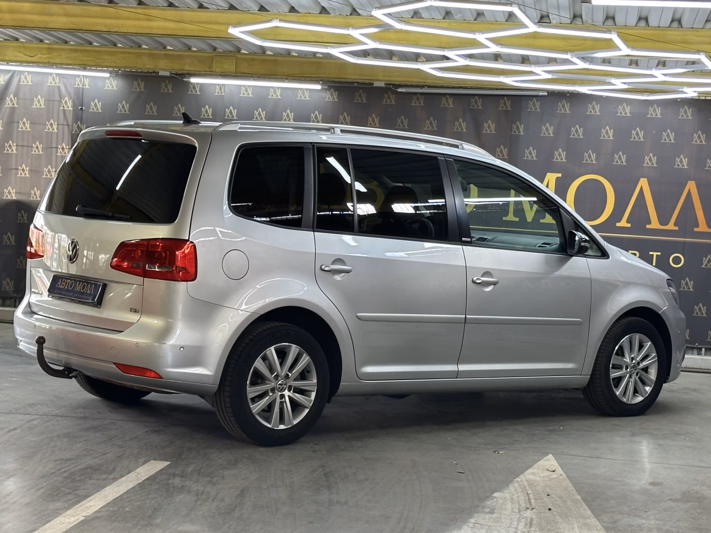 Volkswagen Touran фото 9