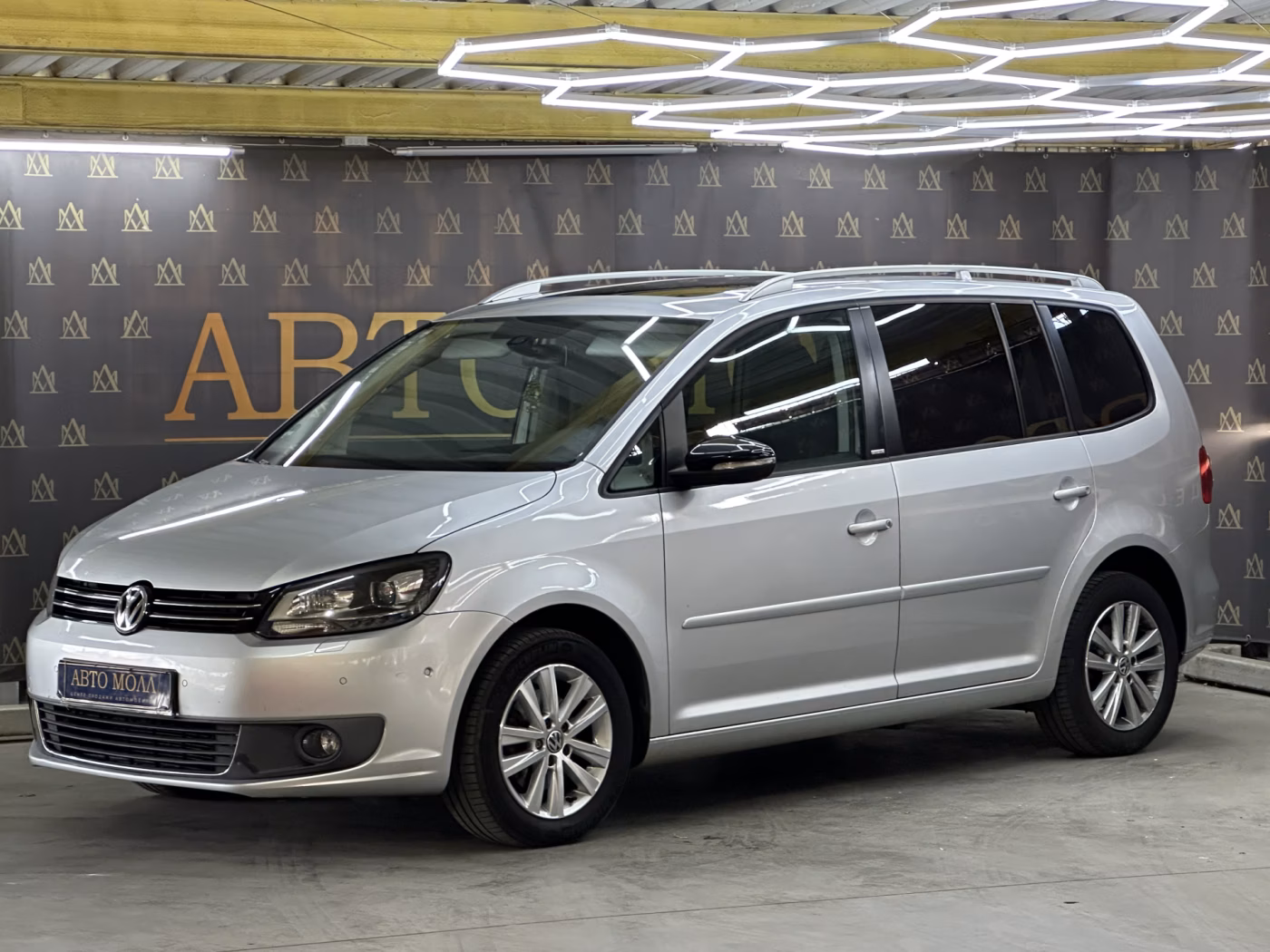 Volkswagen Touran фото 3