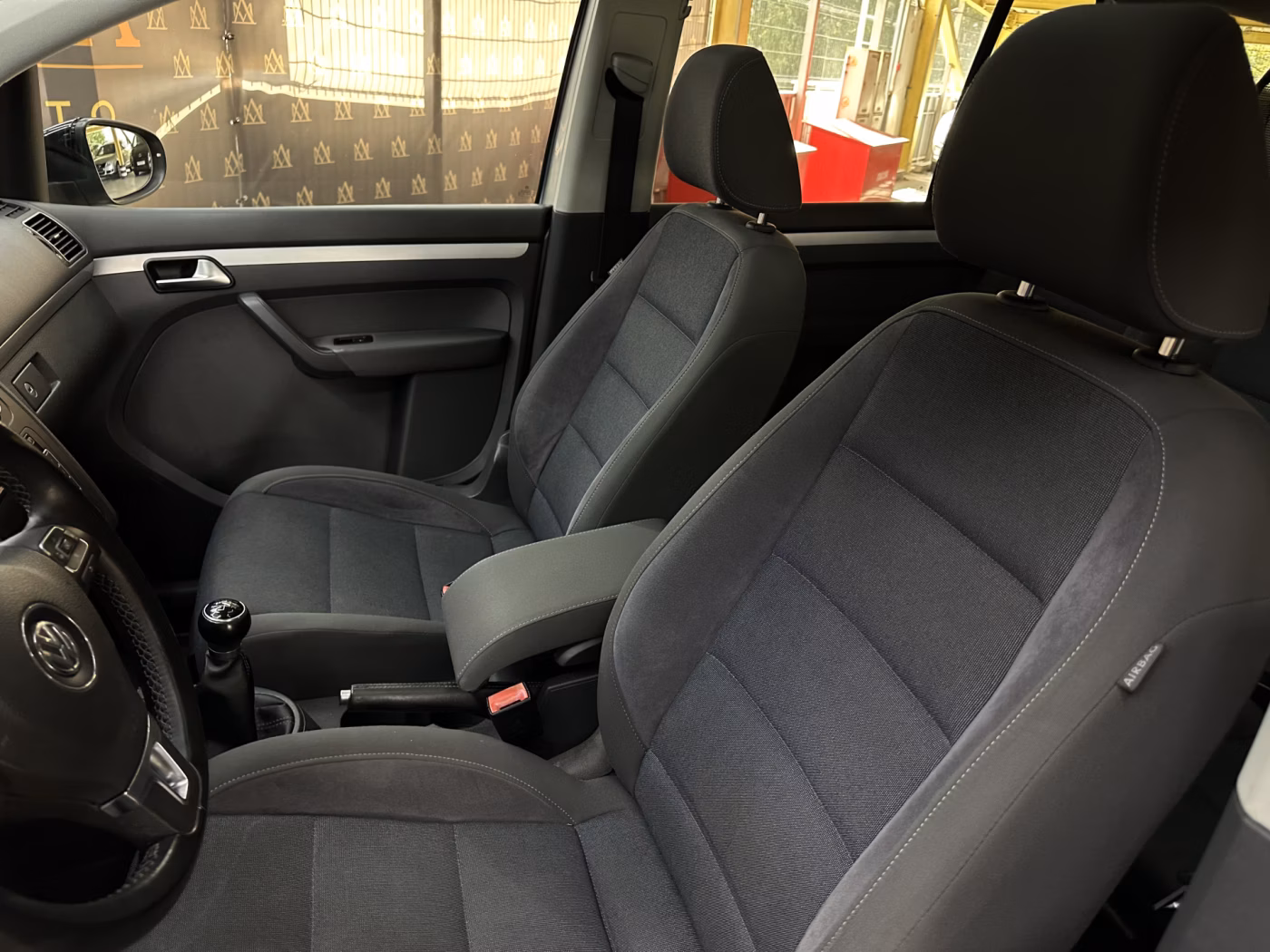 Volkswagen Touran фото 23