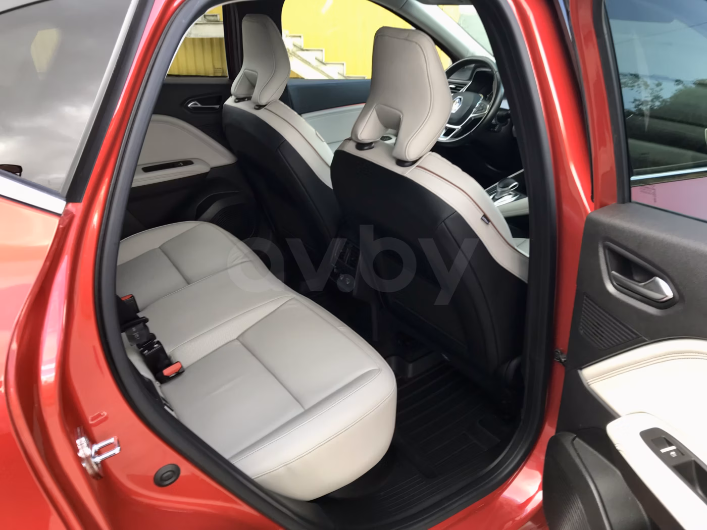 Renault Captur фото 19