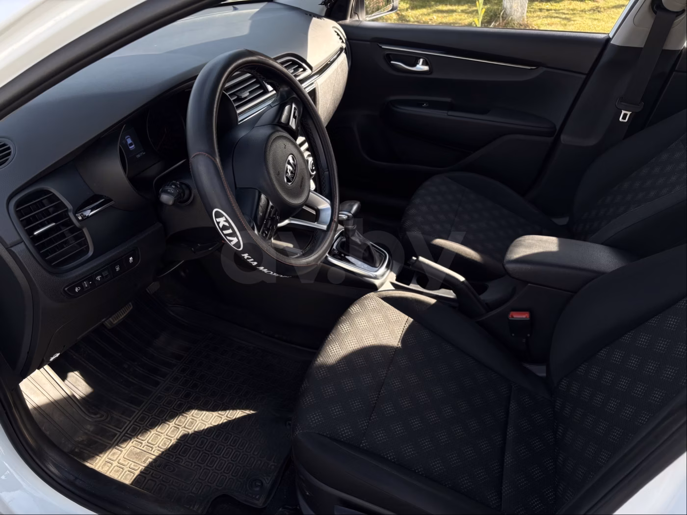 Kia Rio фото 7