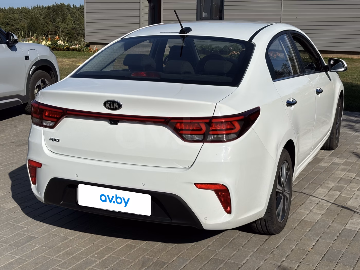 Kia Rio фото 12
