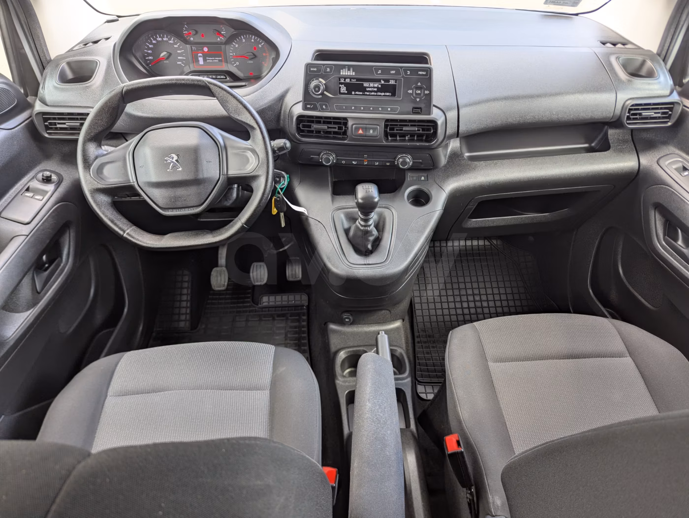 Peugeot Rifter фото 19