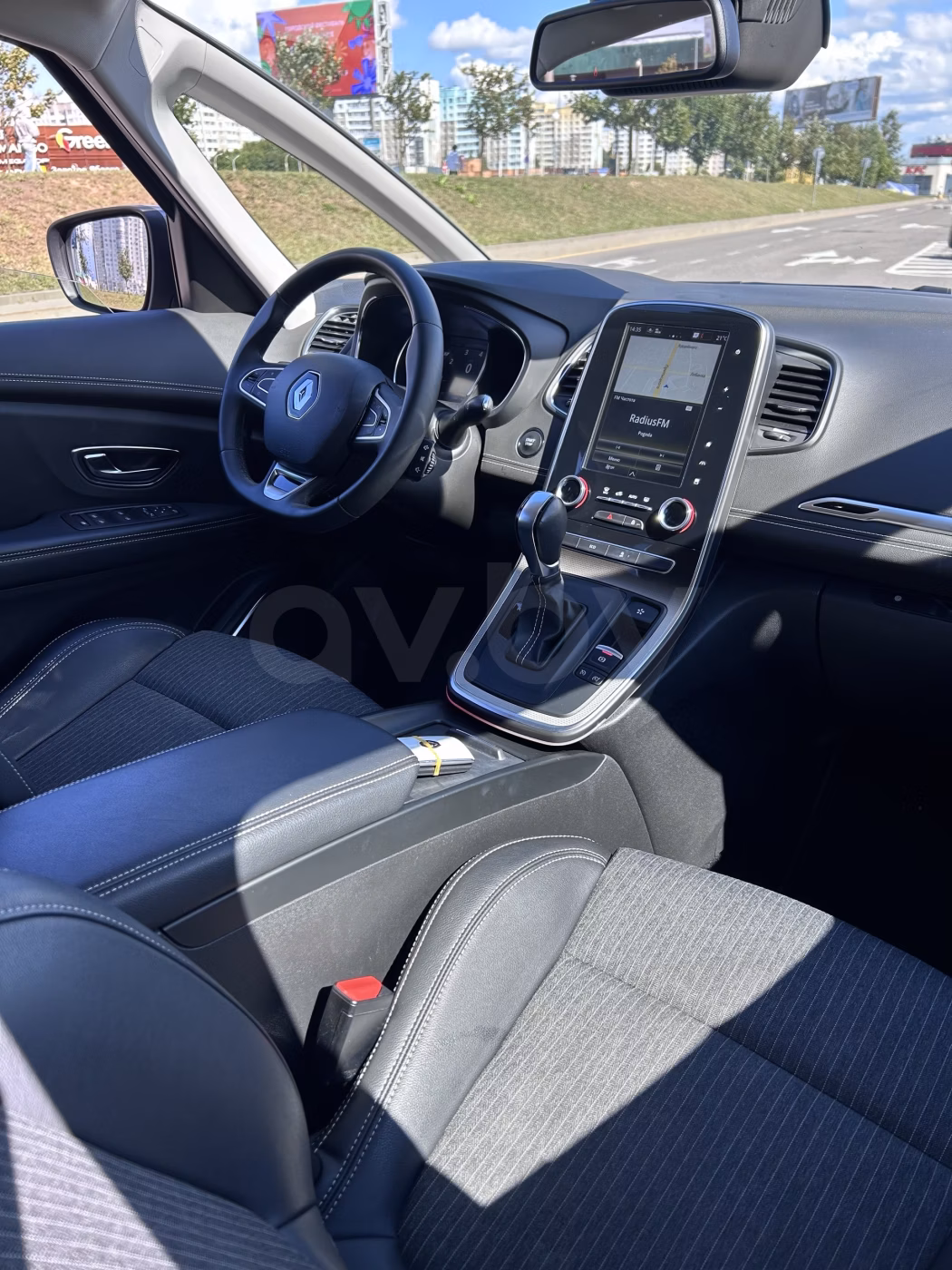Renault Grand Scenic фото 13