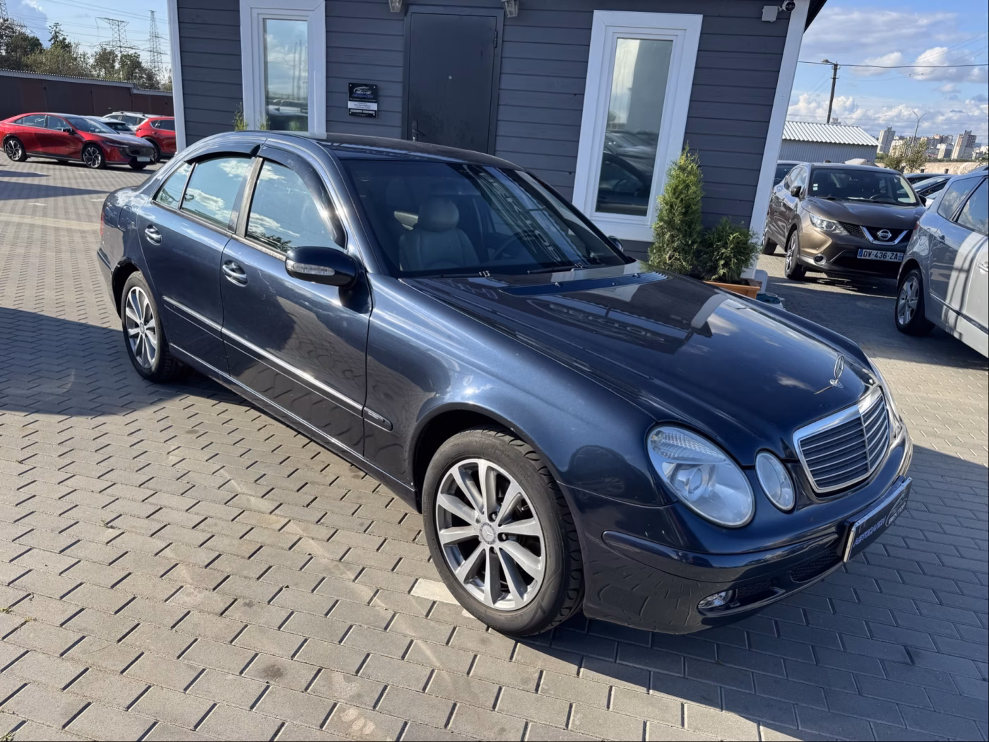 Mercedes-Benz E-Класс фото 8