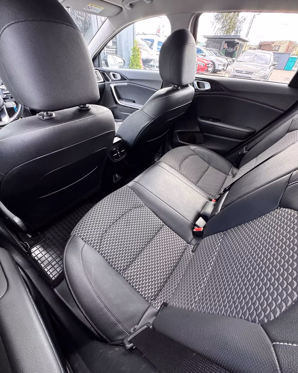Kia Cee'd фото 11
