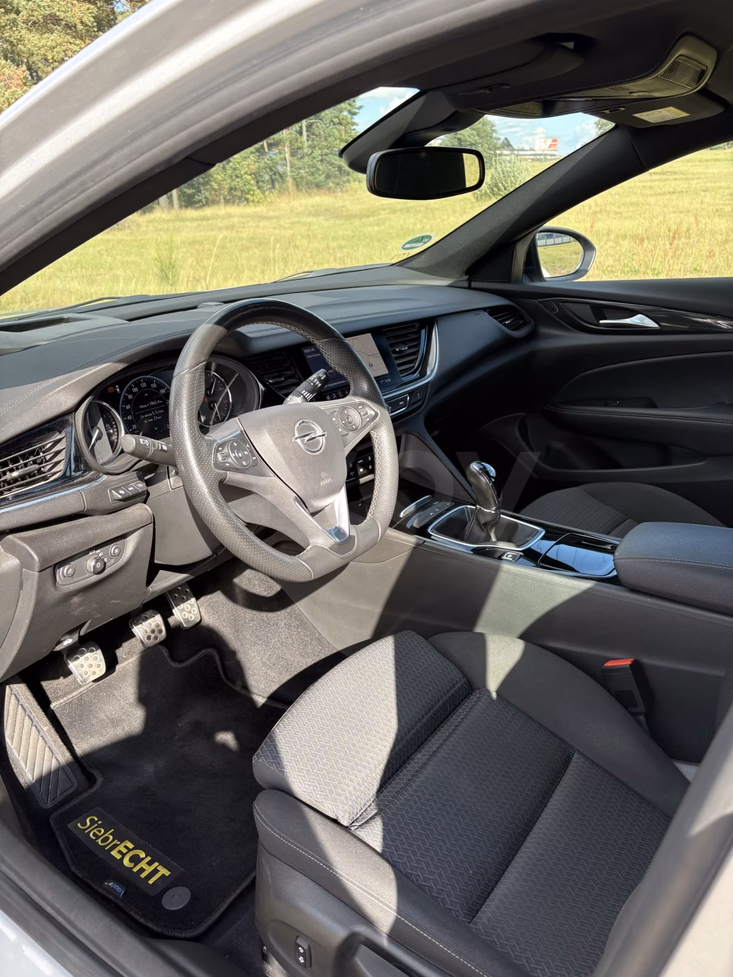 Opel Insignia фото 7