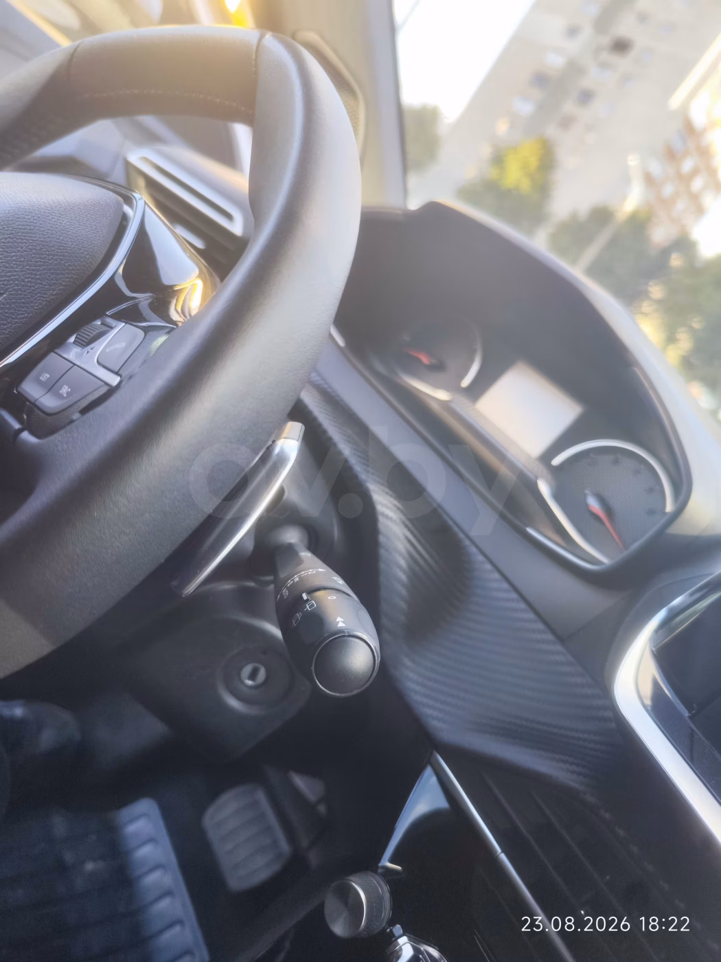 Peugeot 2008 фото 12