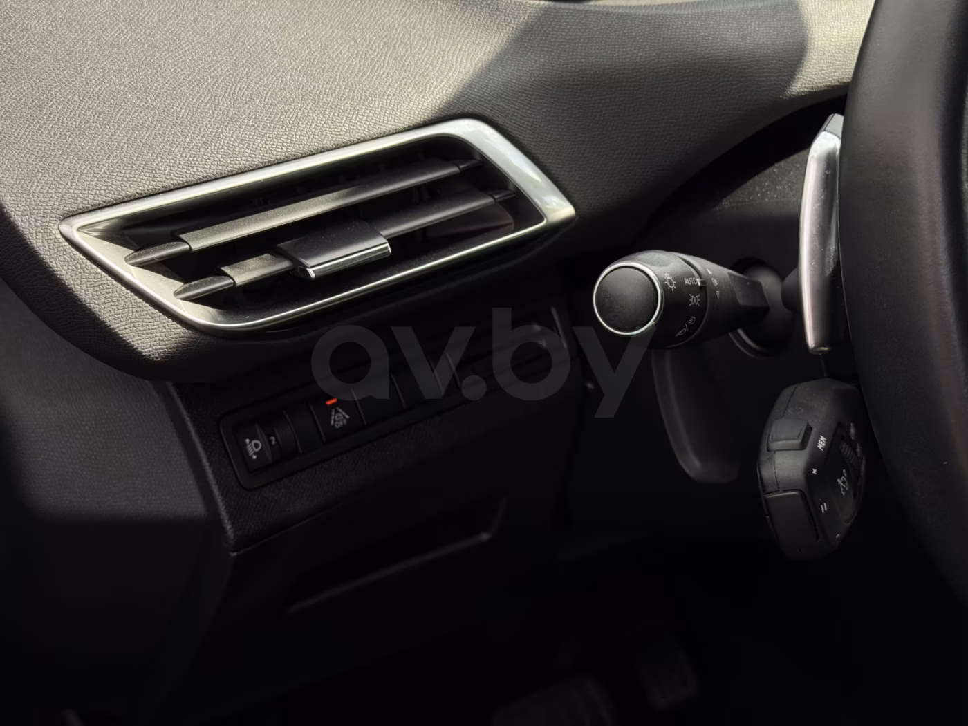 Peugeot 3008 фото 9