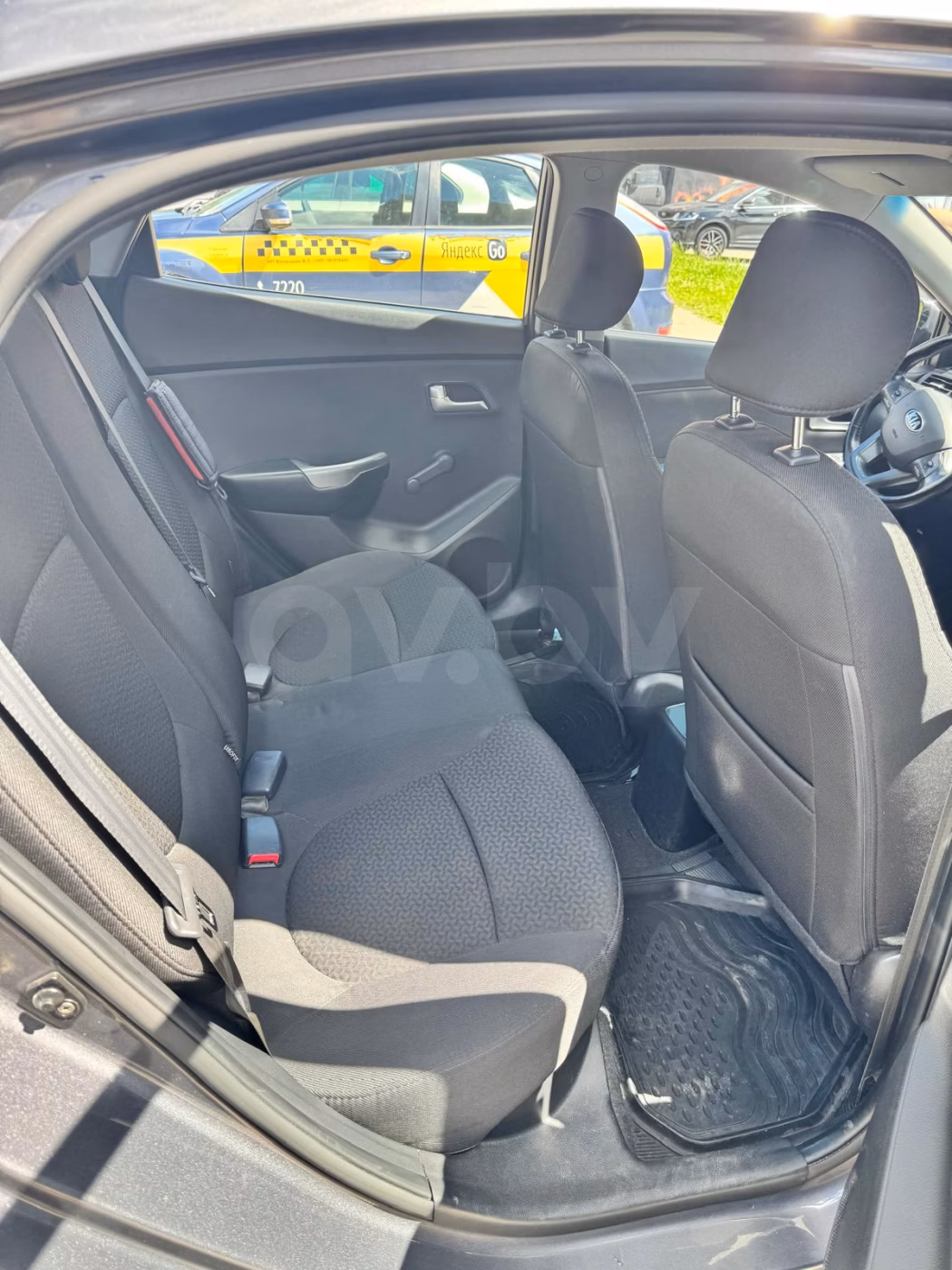 Kia Rio фото 9