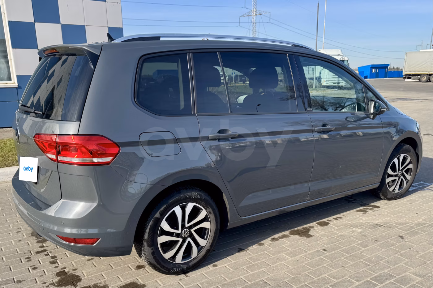 Volkswagen Touran фото 9