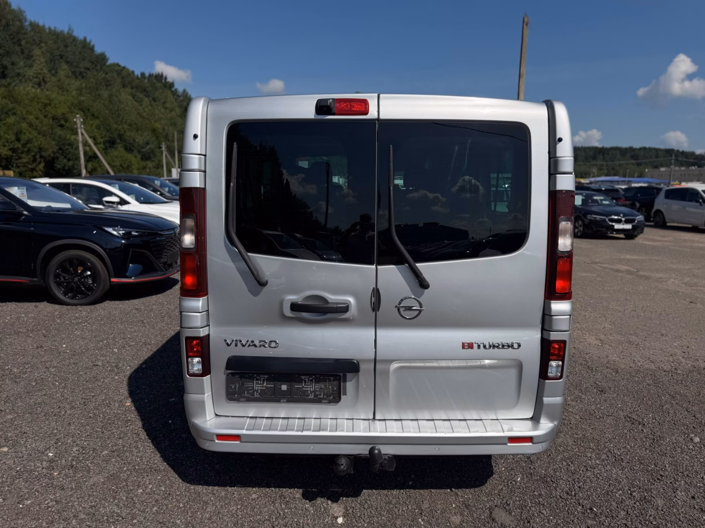 Opel Vivaro фото 12