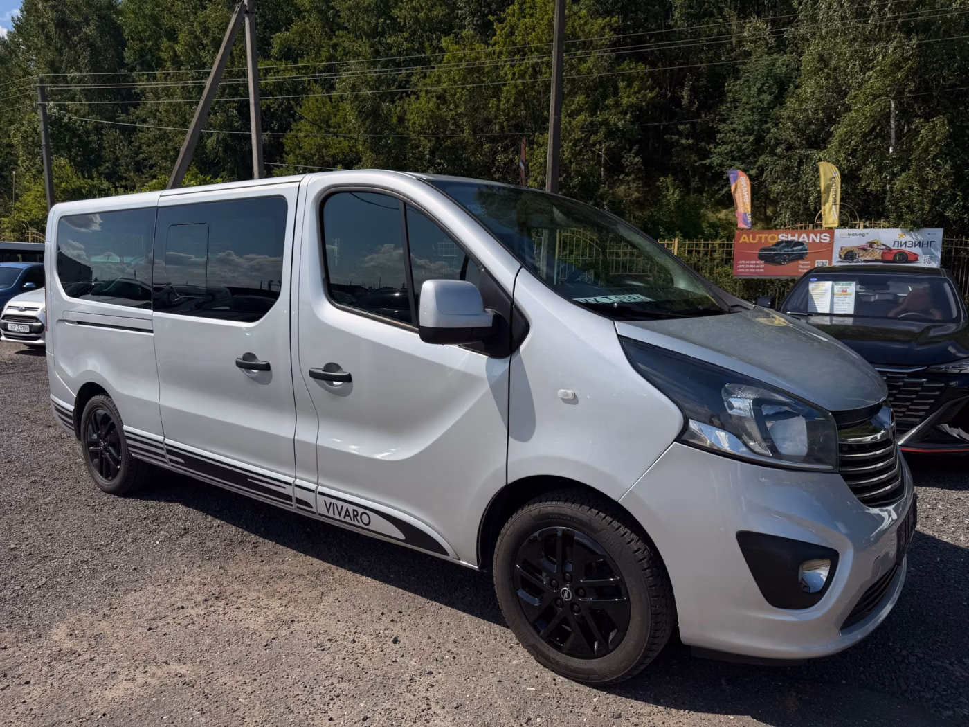Opel Vivaro фото 9
