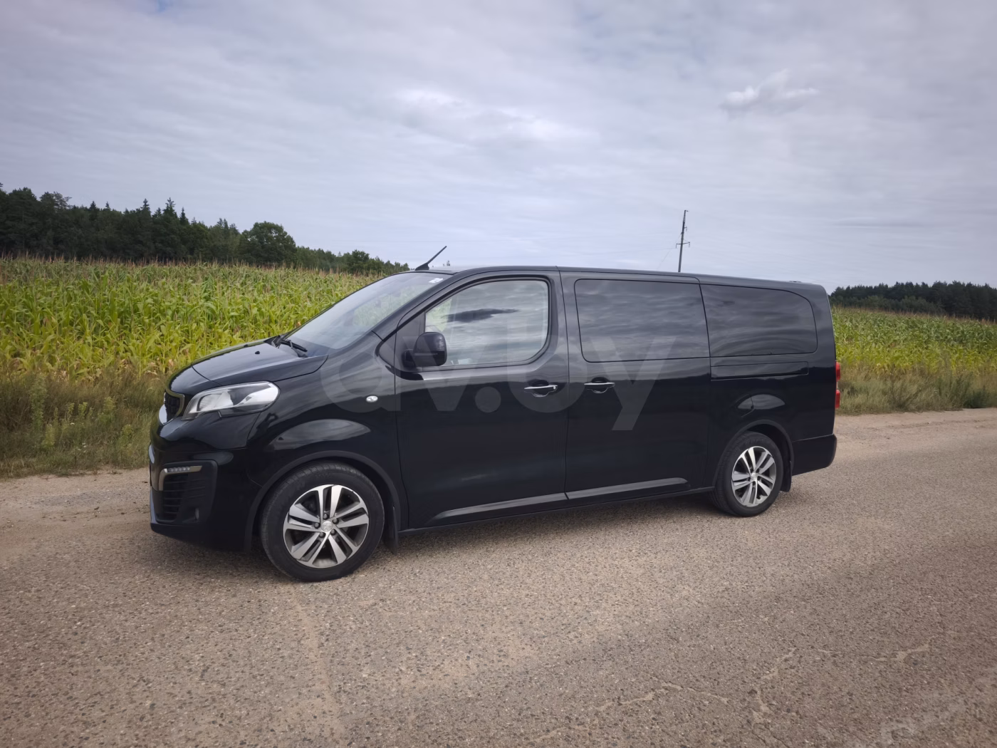 Peugeot Traveller фото 2