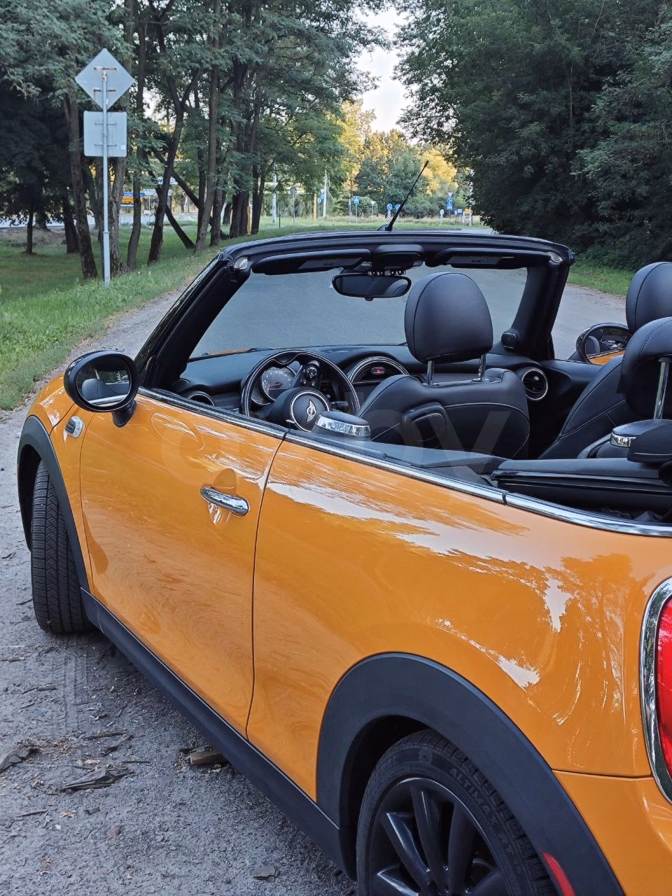 MINI Cabrio фото 5