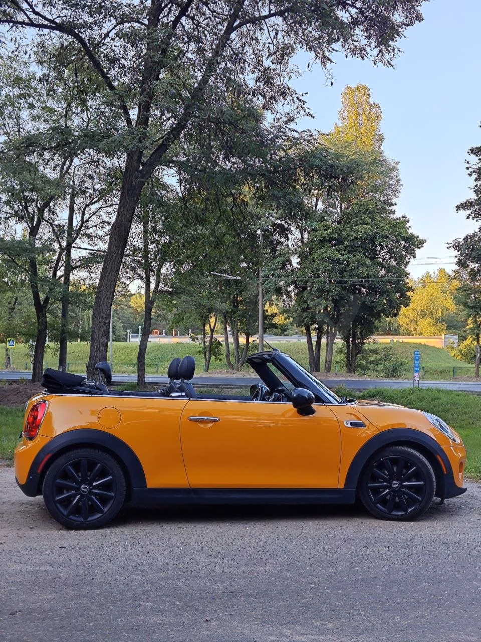 MINI Cabrio фото 6