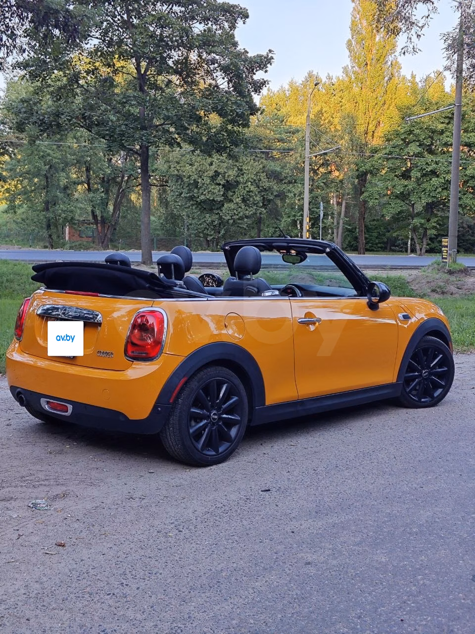MINI Cabrio фото 3