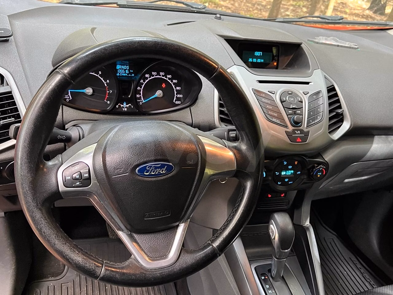Ford EcoSport фото 9