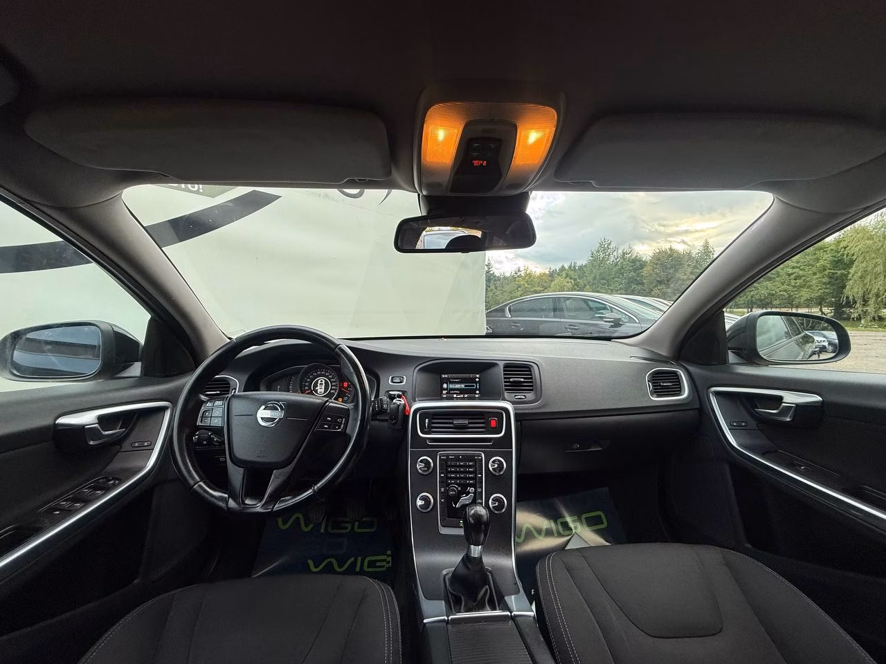 Volvo V60 фото 9
