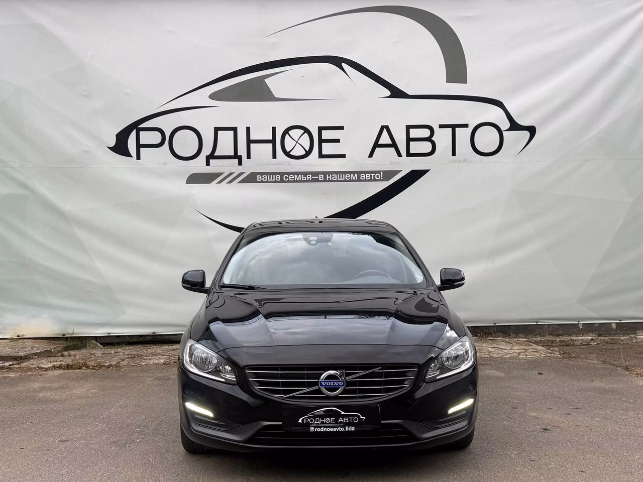 Volvo V60 фото 2