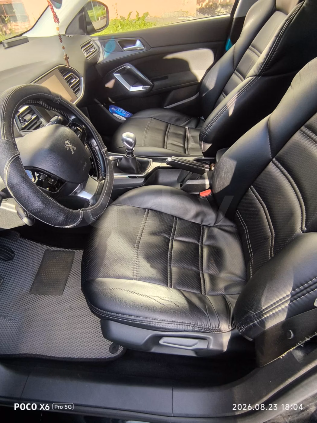 Peugeot 308 фото 8