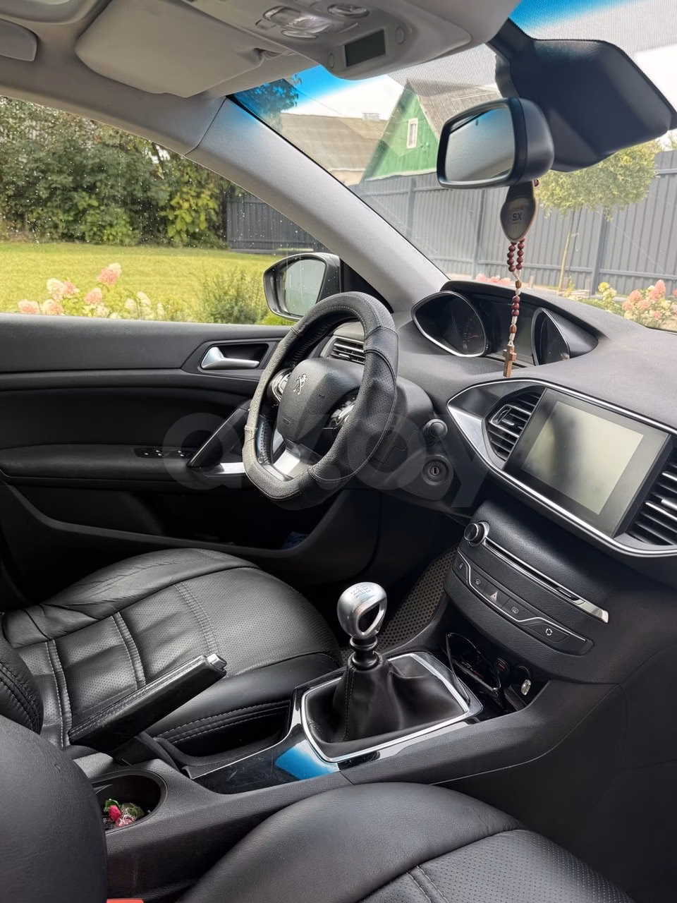 Peugeot 308 фото 5