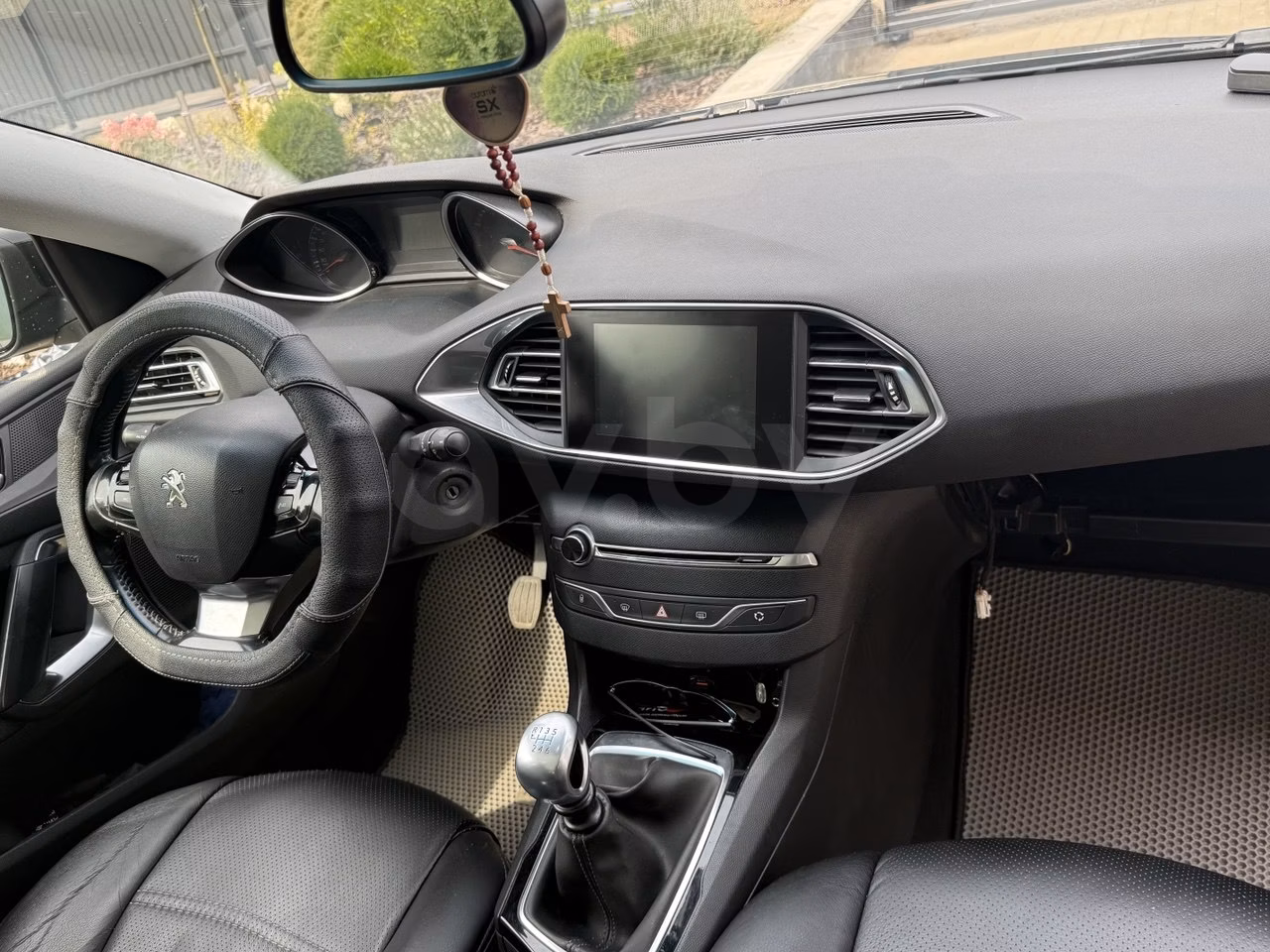 Peugeot 308 фото 7