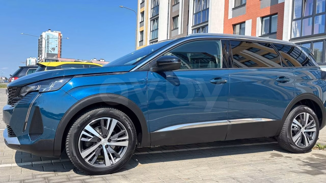 Peugeot 5008 фото 2