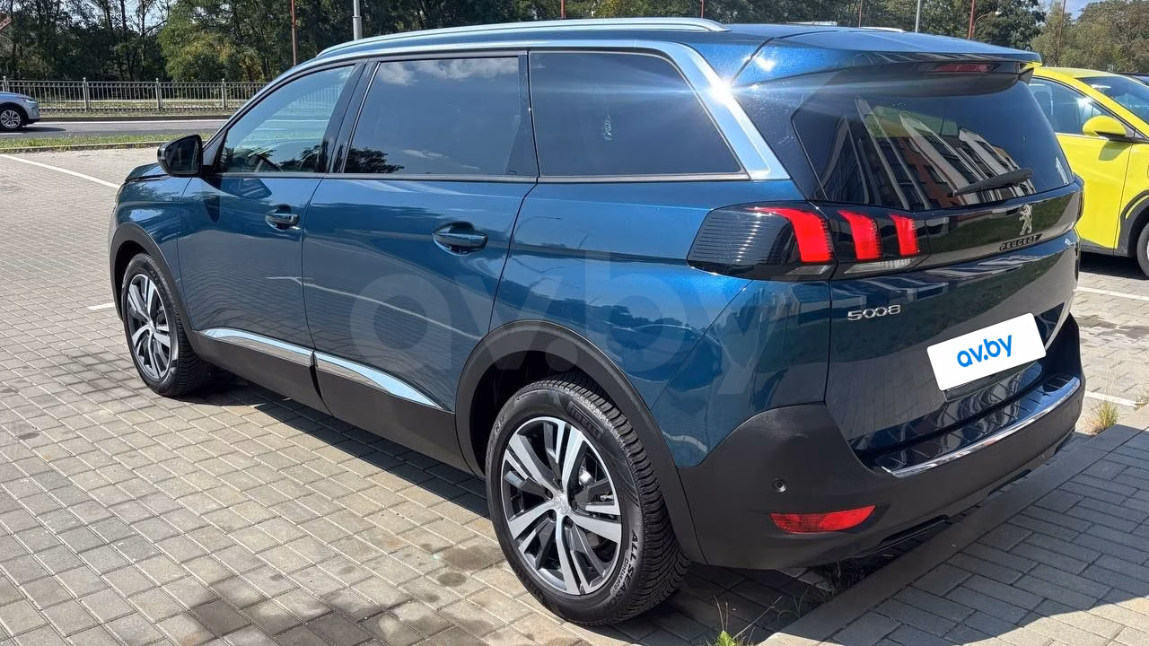 Peugeot 5008 фото 5